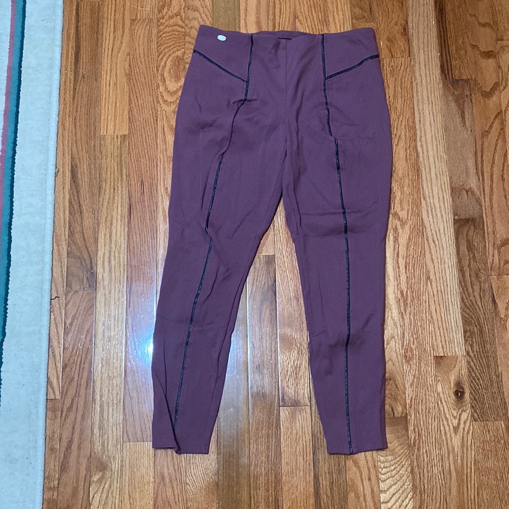 Bob Timberlake Purple / Maroon Leggings Size M